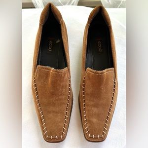 Ecco Sports Shoes, New without box, Brown Suede, Size 9 (Eur 40)